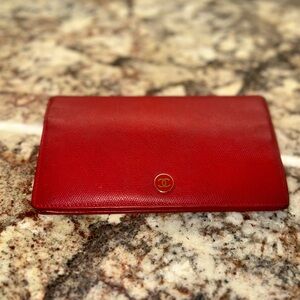 Chanel Interlocking CC Logo Wallet